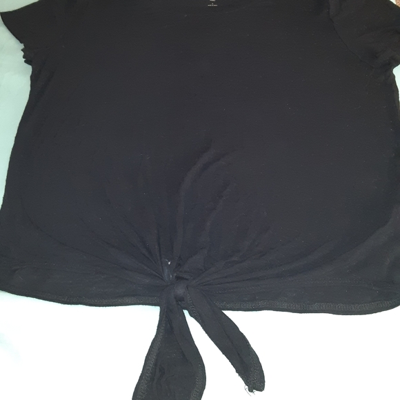 Set of 3 tee shirt tops, womens sz small - Picture 6 of 7